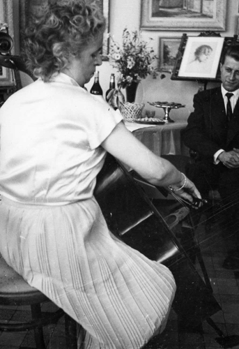 Yvonne Malzieux au violoncelle par Yvonne Isabelle Malzieux